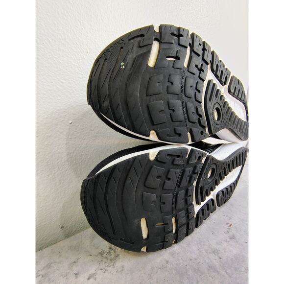 Brooks Ariel GTS 23 Shoes Womens 11.5 Black Running Athletic Sneakers Trainers - Picture 13 of 16